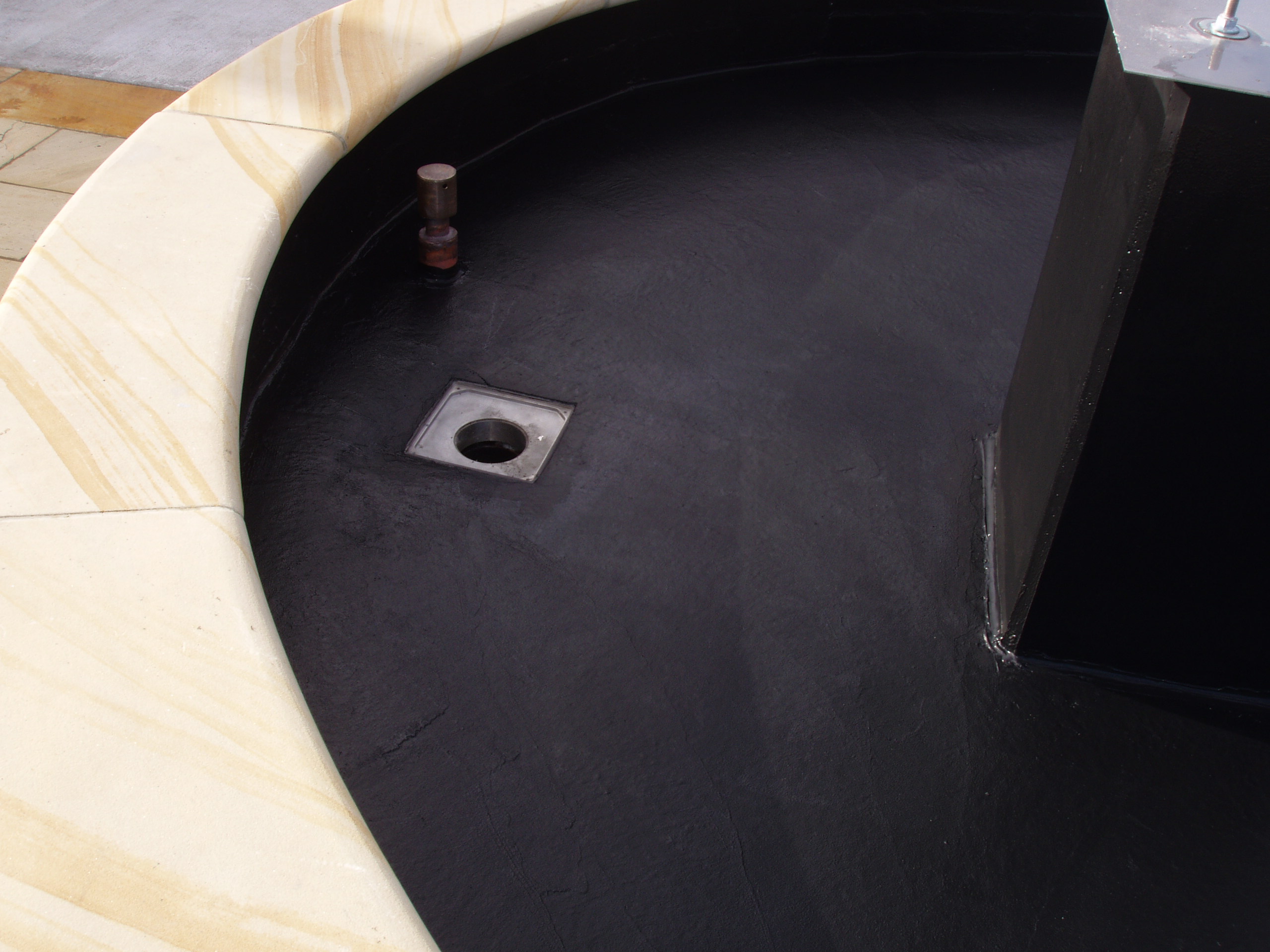 Liquid Membrane to Fountain